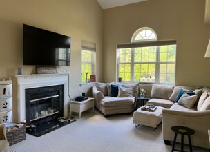 18 Hansom Rd in Basking Ridge, NJ - Building Photo - Building Photo