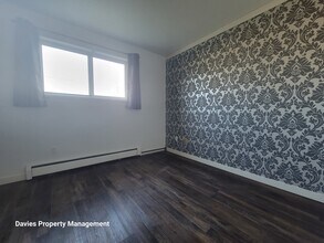 15940-15109 109 Ave NW in Edmonton, AB - Building Photo - Building Photo