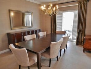 5846 Clearview Dr in Troy, MI - Foto de edificio - Building Photo