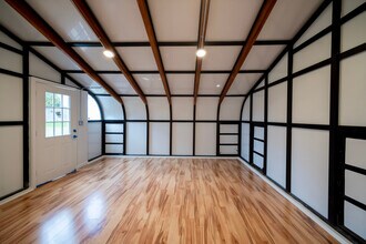 10 Wampanoag Trl in East Providence, RI - Building Photo - Building Photo