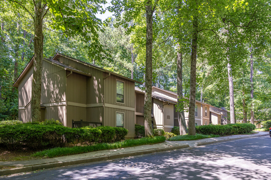 The Forest at Huntcliff in Atlanta, GA - Building Photo