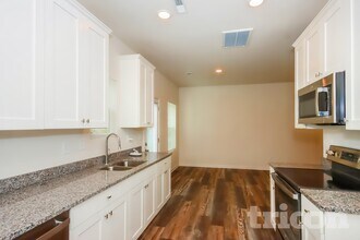 518 Sylvia St in Statesville, NC - Foto de edificio - Building Photo