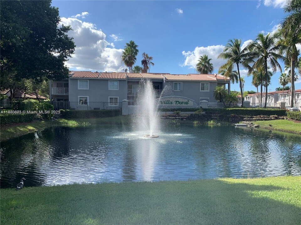 4720 NW 114th Ave in Doral, FL - Building Photo