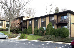 Lawrence Park Condominiums Apartments