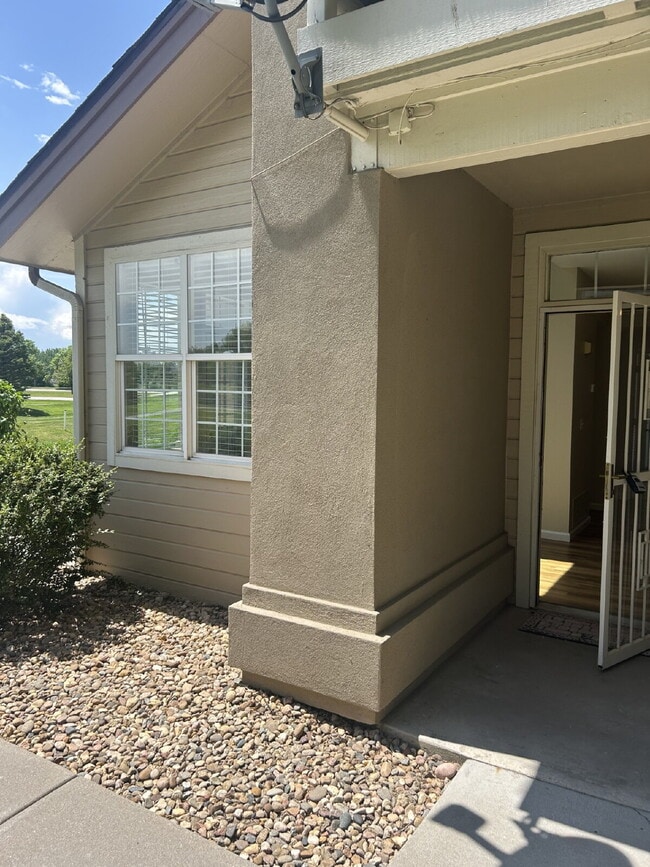 property at 3076 W Prentice Ave