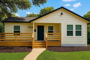 9434 Rhode Island St in Houston, TX - Building Photo