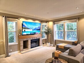 67 Tanglewood Dr in Glen Ellyn, IL - Building Photo - Building Photo