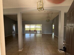 106 Freeport Ln in Palm Coast, FL - Foto de edificio - Building Photo