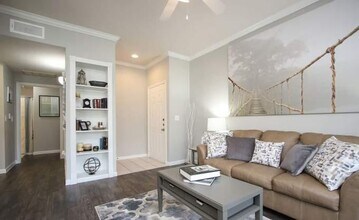 12655 Kuykendahl Rd in Houston, TX - Building Photo - Building Photo