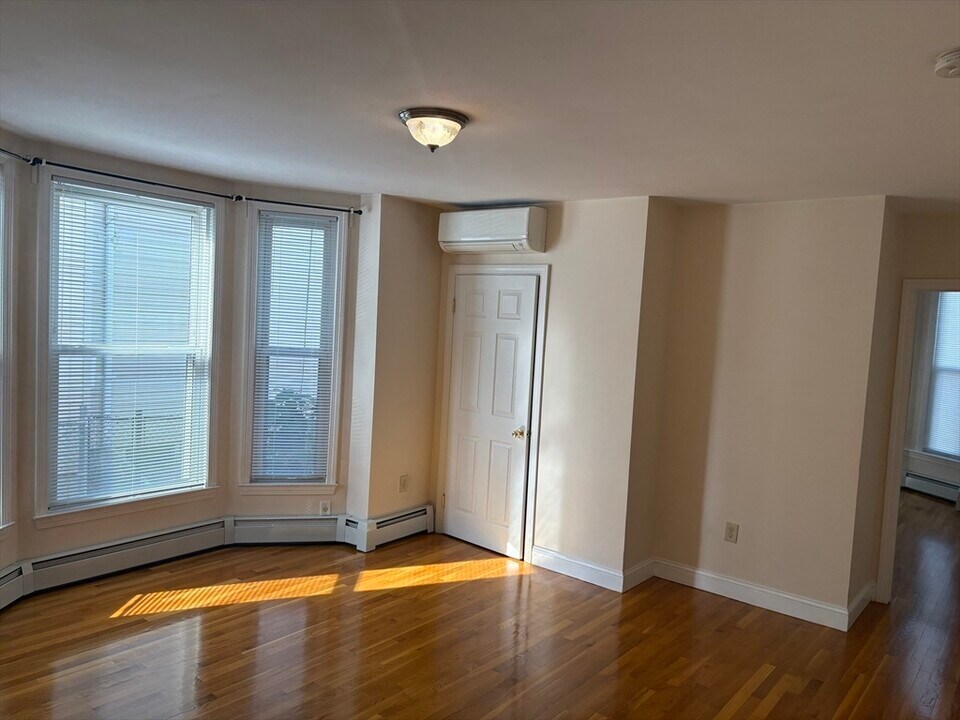 53 Springfield St in Somerville, MA - Foto de edificio
