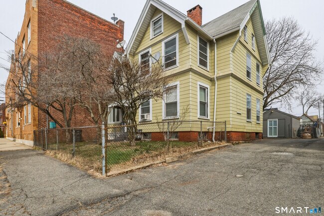 784 Howard Ave in Bridgeport, CT - Building Photo - Building Photo