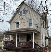 1625 Laiblin Pl NE in Canton, OH - Building Photo