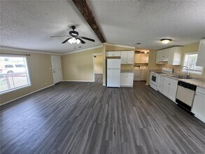 14144 SE 63rd Terrace in Summerfield, FL - Building Photo - Building Photo