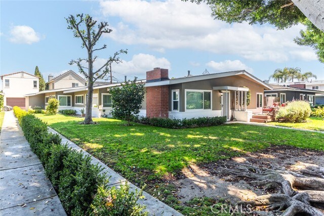 1700 Clay St in Newport Beach, CA - Building Photo