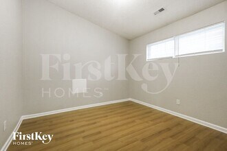 5248 Bluff View Dr in Indianapolis, IN - Building Photo - Building Photo
