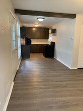 6020 N E Pk Vw Dr in Wichita, KS - Building Photo - Building Photo