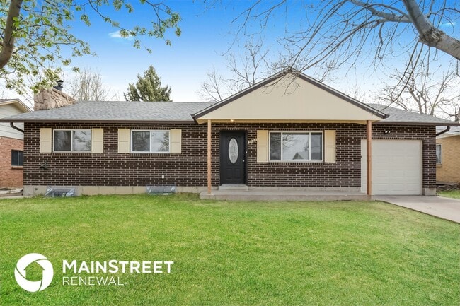 property at 5522 Carson St