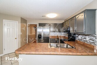 9238 Fletcher Wood Dr in Memphis, TN - Building Photo - Building Photo