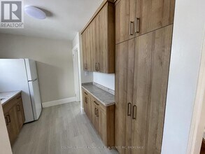 565 Fitch St in Welland, ON - Building Photo - Building Photo