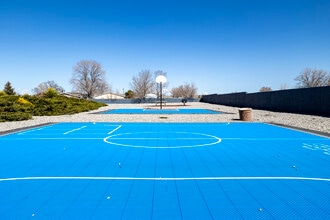 Vista Alegre Apartments in Santa Fe, NM - Foto de edificio - Building Photo