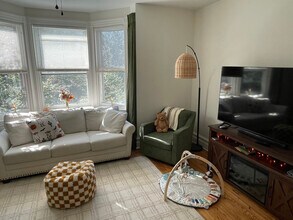 613 W Chestnut St, Unit 2 in Lancaster, PA - Building Photo - Building Photo