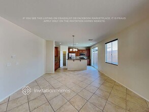 7574 Engleberg Ave in Las Vegas, NV - Building Photo - Building Photo