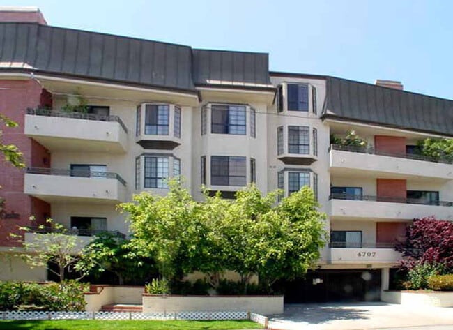 property at 4707 Willis Ave