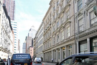 142 Duane St in New York, NY - Foto de edificio - Building Photo
