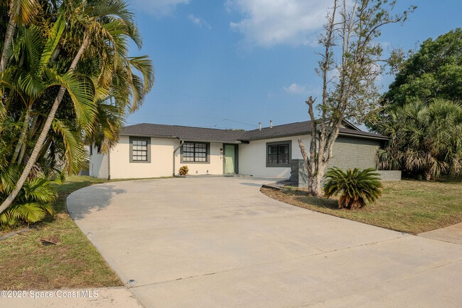 property at 629 Tupelo Dr