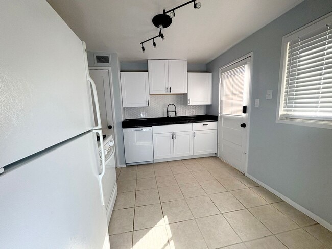 property at 449 Glen View Ct