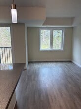 370 Fisher Mills Rd in Cambridge, ON - Building Photo - Building Photo