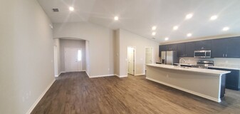 641 Vittorio Dr in Winter Haven, FL - Building Photo - Building Photo