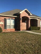 8113 Alexandria Ave in Amarillo, TX - Building Photo