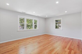 16 Treat Ave in Stamford, CT - Building Photo - Building Photo