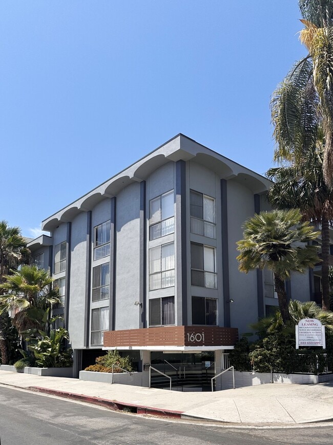 Park Plaza Apartments