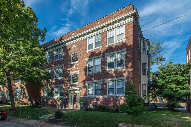 Syracuse Apartments LLC, in St. Louis, MO - Foto de edificio - Building Photo