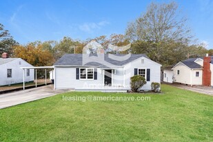 2229 Ridgewood Ave in Anderson, SC - Building Photo