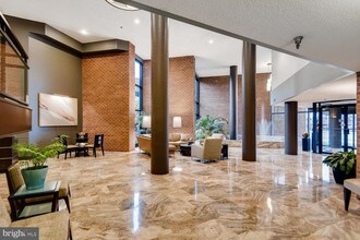 2515 Boston St-Unit -707 in Baltimore, MD - Building Photo - Building Photo