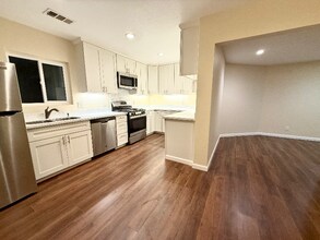 408 Page St in San Jose, CA - Foto de edificio - Building Photo