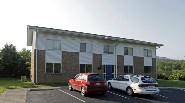 Bicentennial Apartments in Maynardville, TN - Foto de edificio - Building Photo