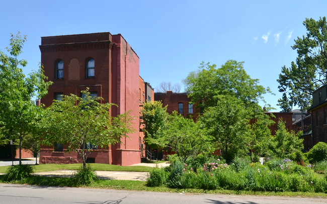 111 Prospect Ave in Buffalo, NY - Building Photo - Building Photo