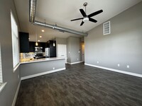 412 Kirman Ave, Unit A in Reno, NV - Foto de edificio - Building Photo