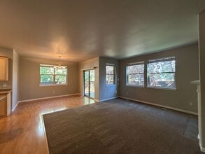 20182 Graham Rd in Bend, OR - Building Photo - Building Photo