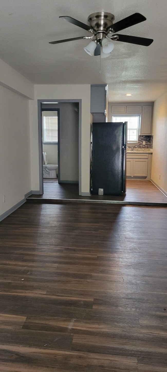 property at 5301 Collingsworth St