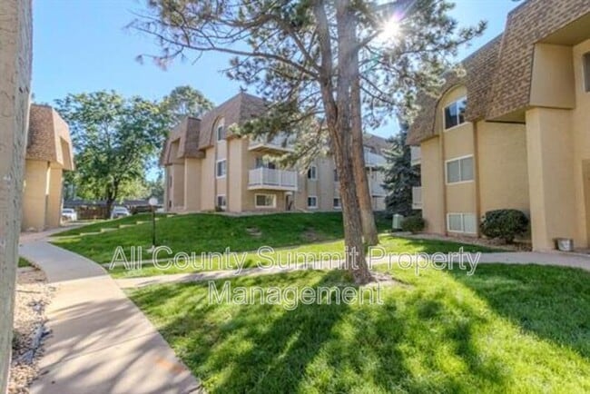 property at 7665 E Quincy Ave