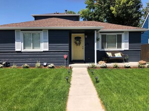 2215 W 46th Ave in Denver, CO - Building Photo - Building Photo