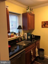 820 S Washington St photo'