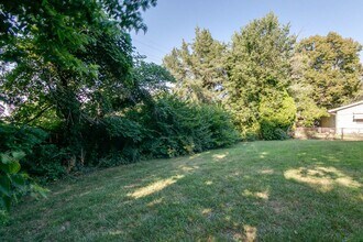 1816 Elaine Dr in Manhattan, KS - Building Photo - Building Photo