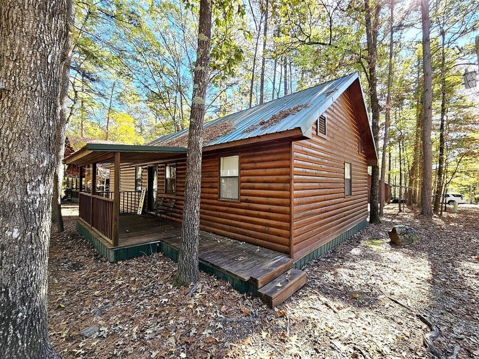 178 Marlin Dr in Broken Bow, OK - Building Photo