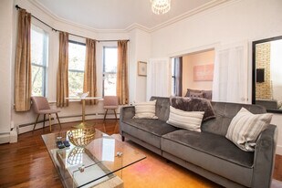 282 Washington St in Brookline, MA - Building Photo